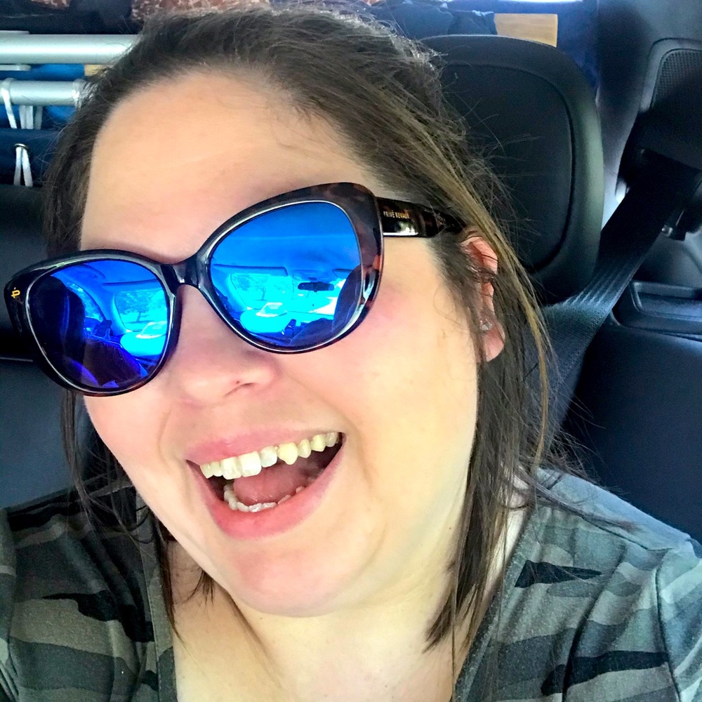 Meet your Posher, Melissa